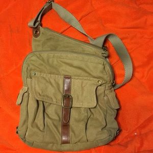 🍁 Vintage Fossil purse with many compartments!